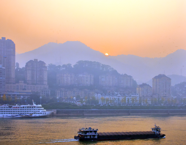 End of Yangtse cruise at Chonqing, China