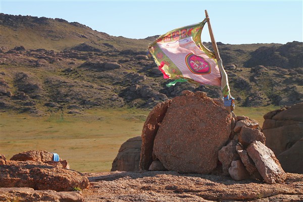 Mongolia_MiddleGobi_Temple_2349_m_600.jpg