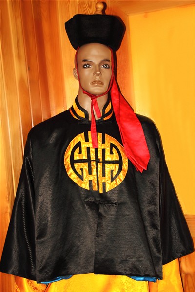 Mongolia_S_Gobi_Costumes_2777_RegionalMaleCostumes_m_600.jpg