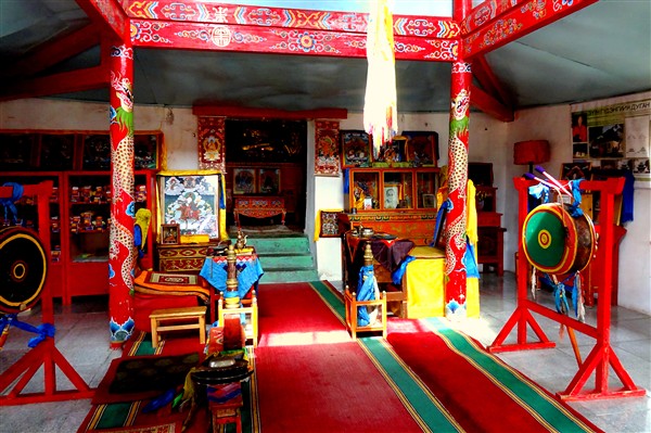 Mongolia_S_Gobi_MonRuinTemple_0321_m_600.jpg