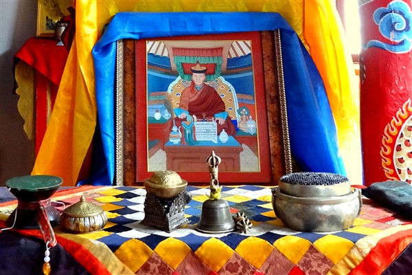 Mongolia_S_Gobi_MonRuinTemple_0332_m_600.jpg