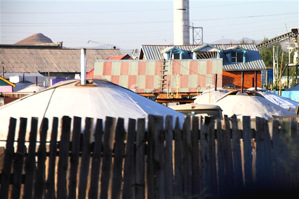 Mongolia_UB_City_2168_3000_m_600.jpg