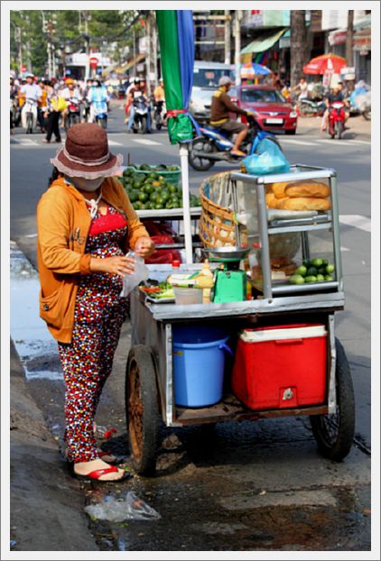 Saigon_Streets_Traffic_6506