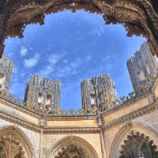The Unfinished Chapel forms a separate octagonal structure adjacent to the choir of the church (via a retrochoir) and only accessible from the outside. It was commissioned in 1437 AD by King Edward of Portugal (
