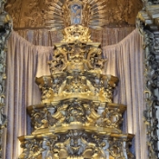 Inside the Church of Carmelitas