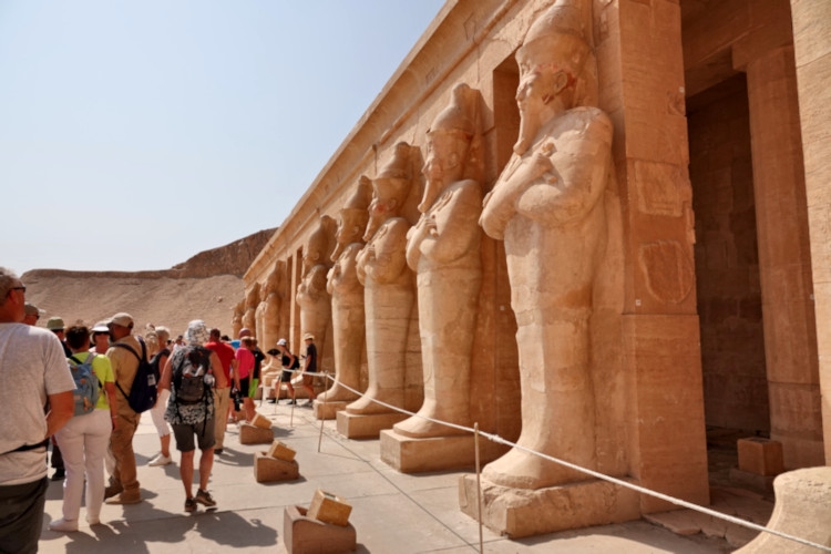 Queen Hatshepsuts Mortuary Temple, West Bank, Luxor, Egypt