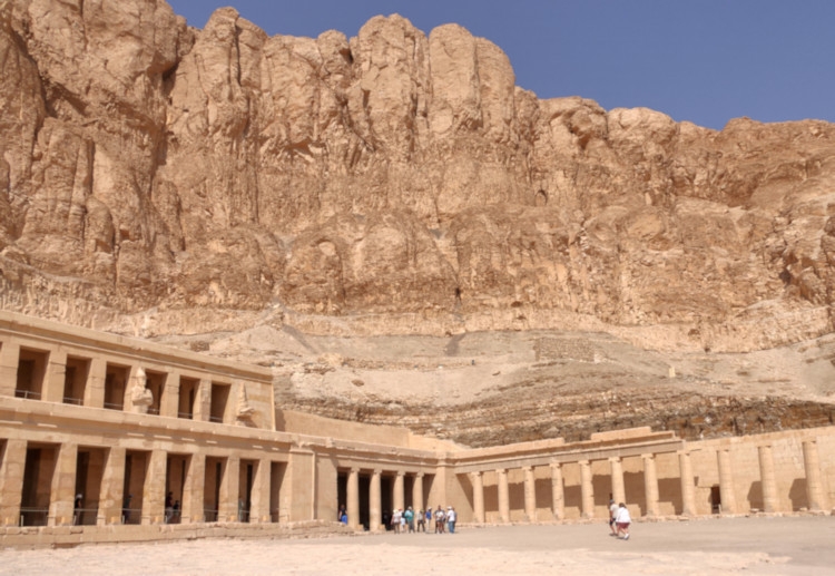 Queen Hatshepsuts Mortuary Temple, West Bank, Luxor, Egypt