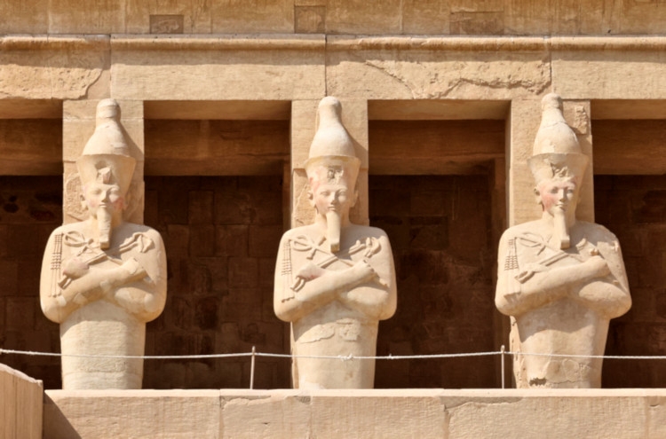 Queen Hatshepsuts Mortuary Temple, West Bank, Luxor, Egypt